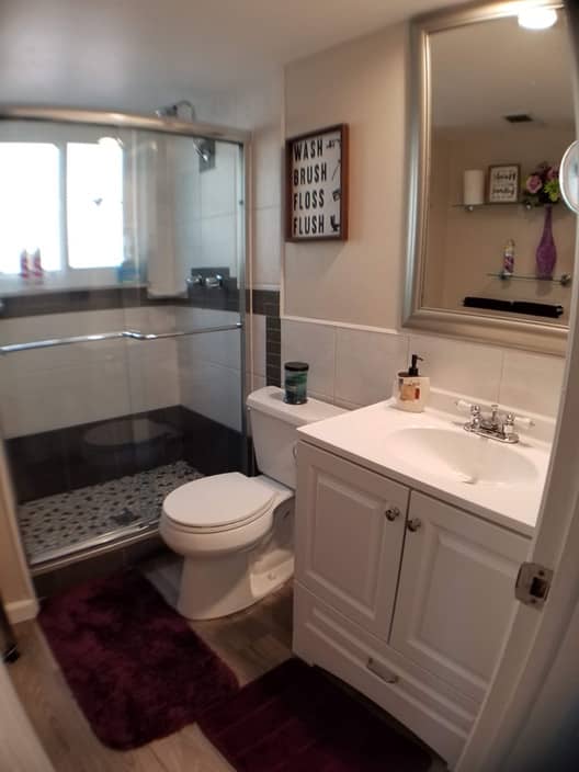 small bathroom with shower area